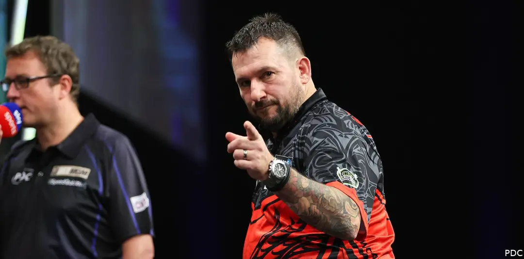 Führt derzeit die Tabelle der Premier League Darts an: Jonny Clayton