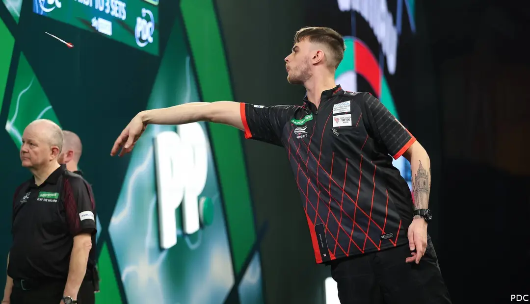 Dom Taylor in actie op het voorbije WK Darts