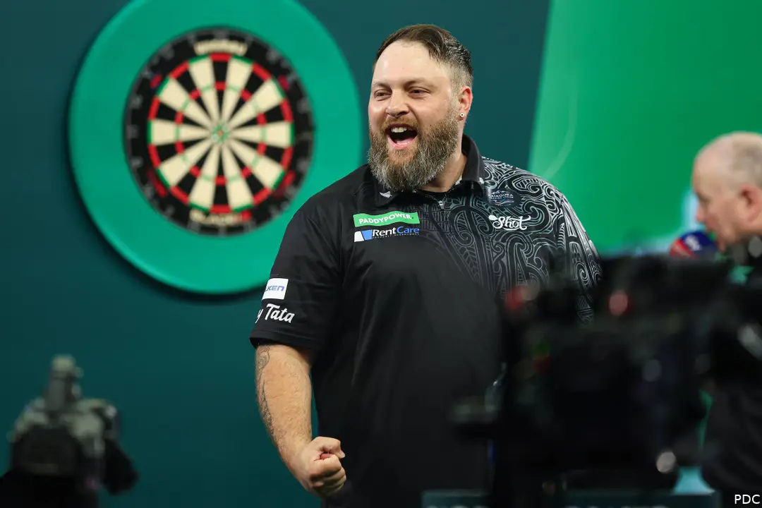 Jonny Tata in actie op het voorbije WK Darts