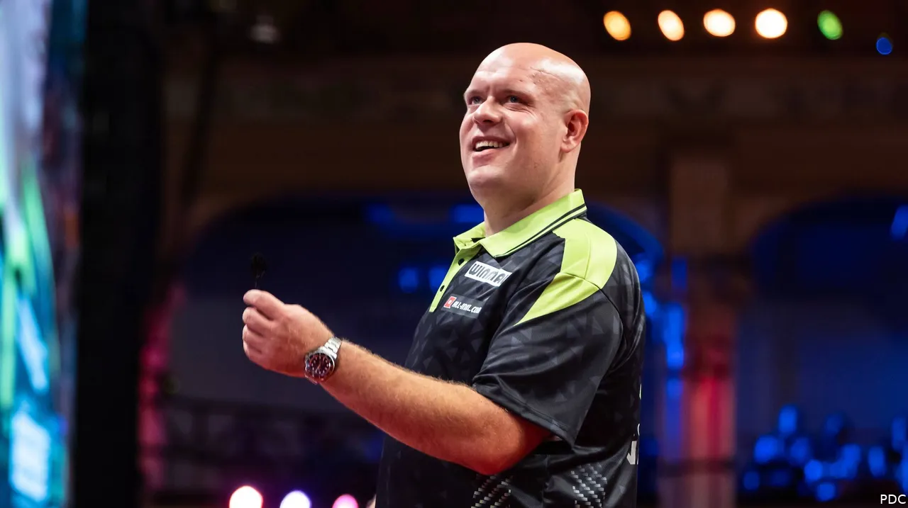Michael van Gerwen stuck in the second round of the World Matchplay