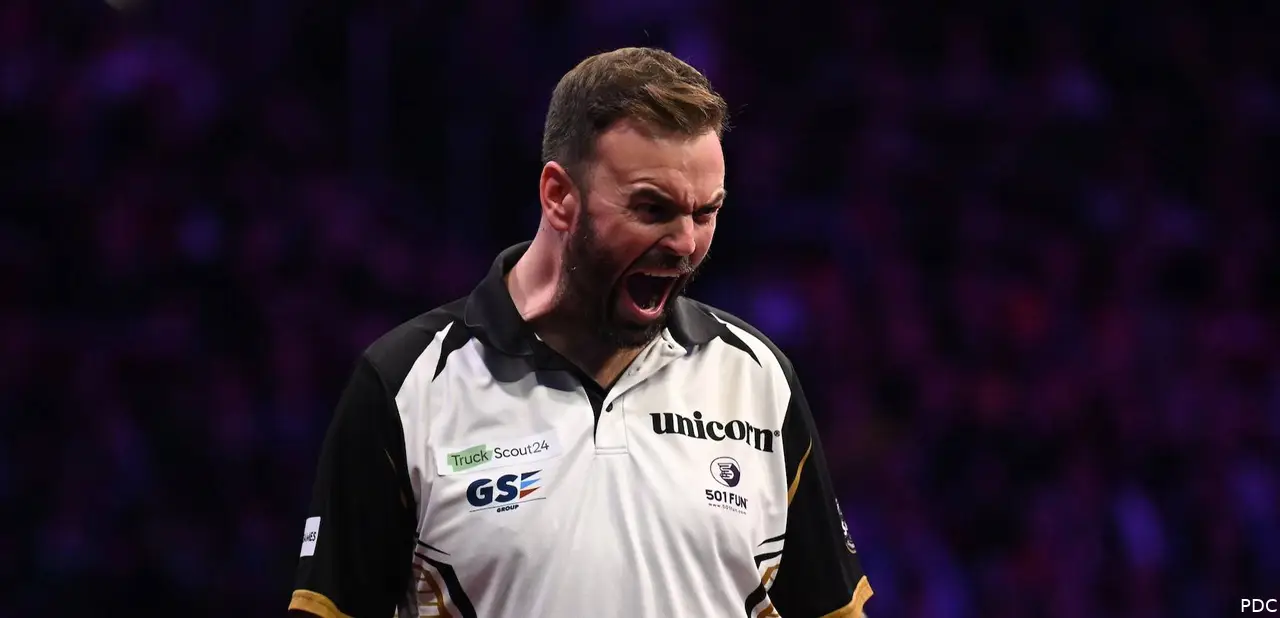 Ross Smith breaks German hearts in Dortmund to end the Schindler fairy tale and claim third major title of his career