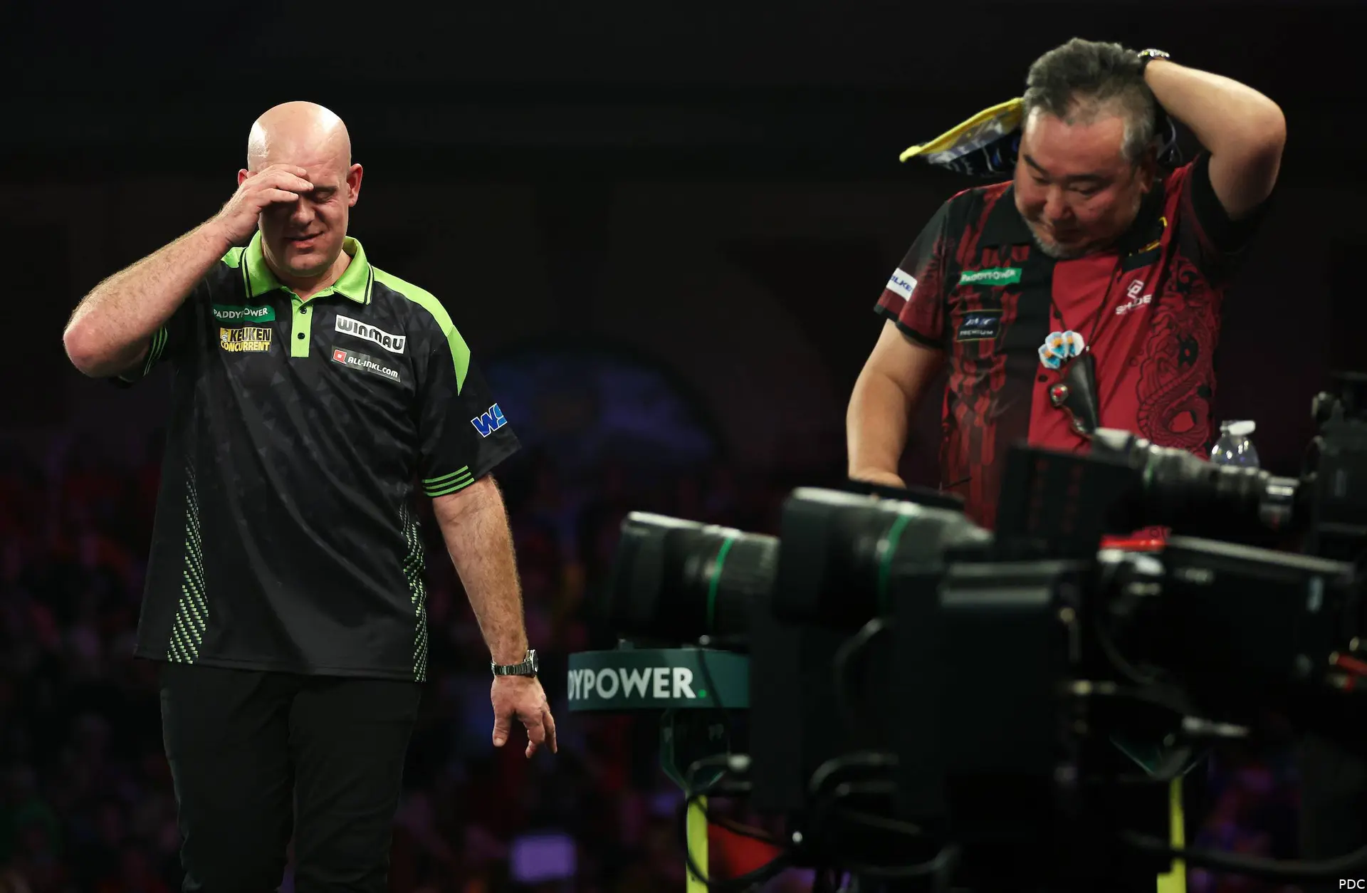 Michael van Gerwen has hand on hand against Mitsuhiko Tatsunami