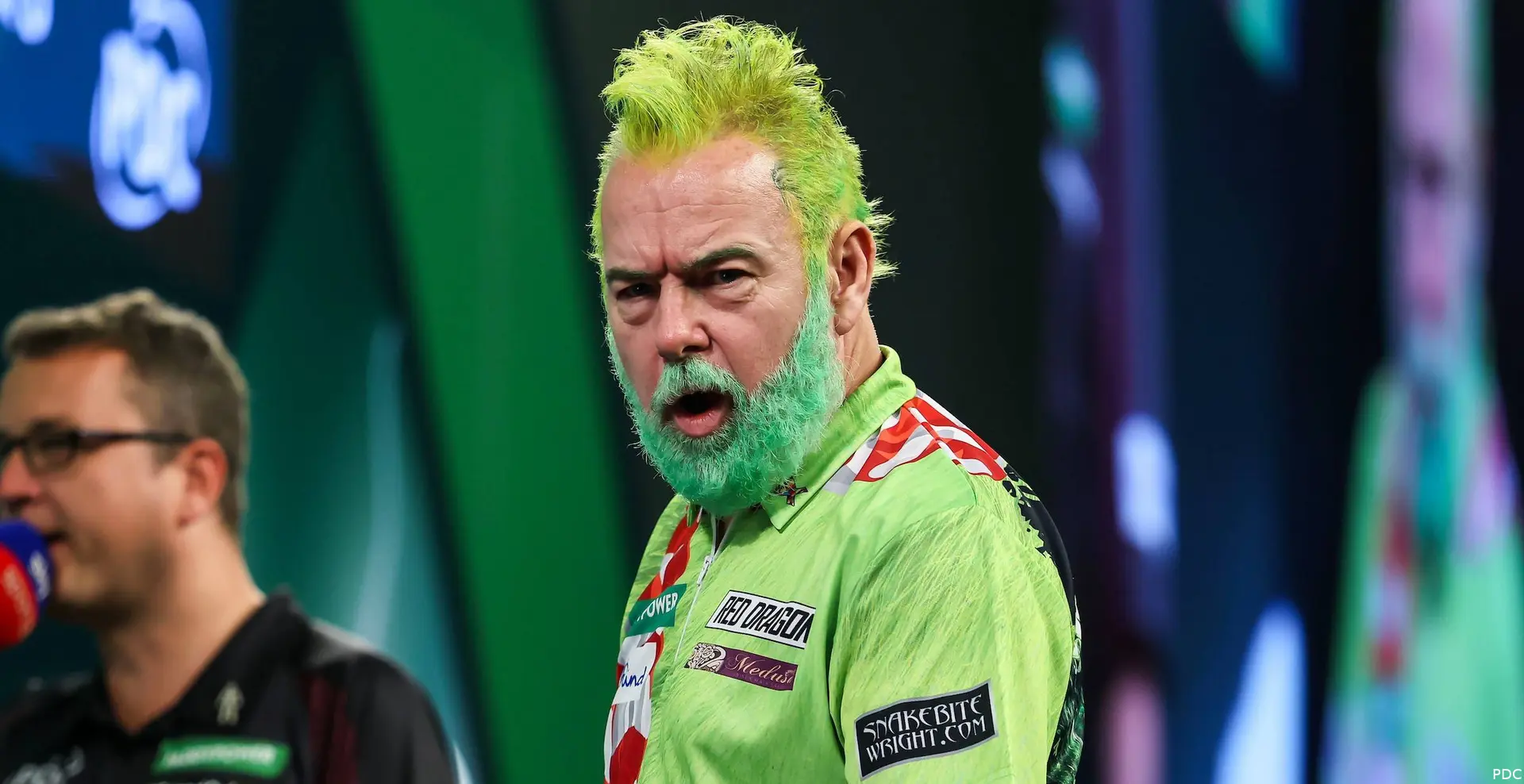 Peter Wright wins his opening match