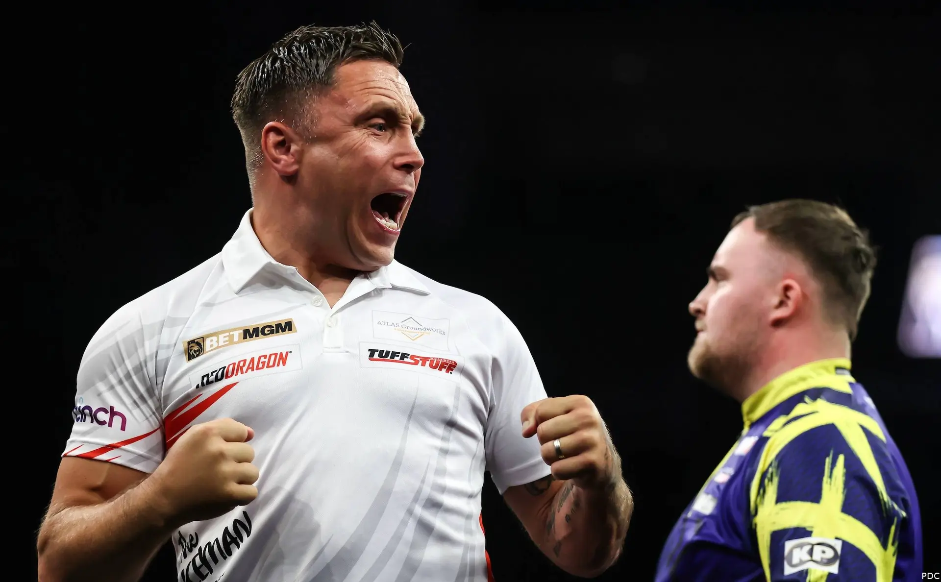 Gerwyn Price brüllt in Richtung Publikum
