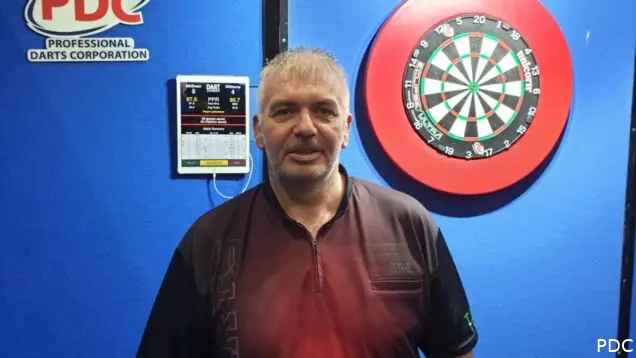 Jim McEwan darts