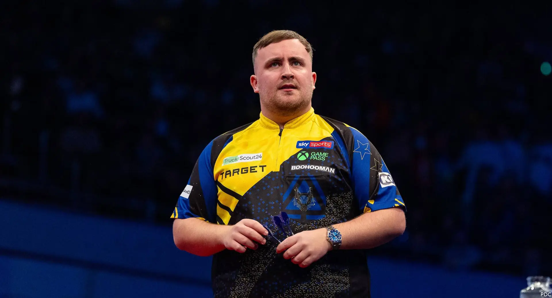 Luke Littler staart in de verte