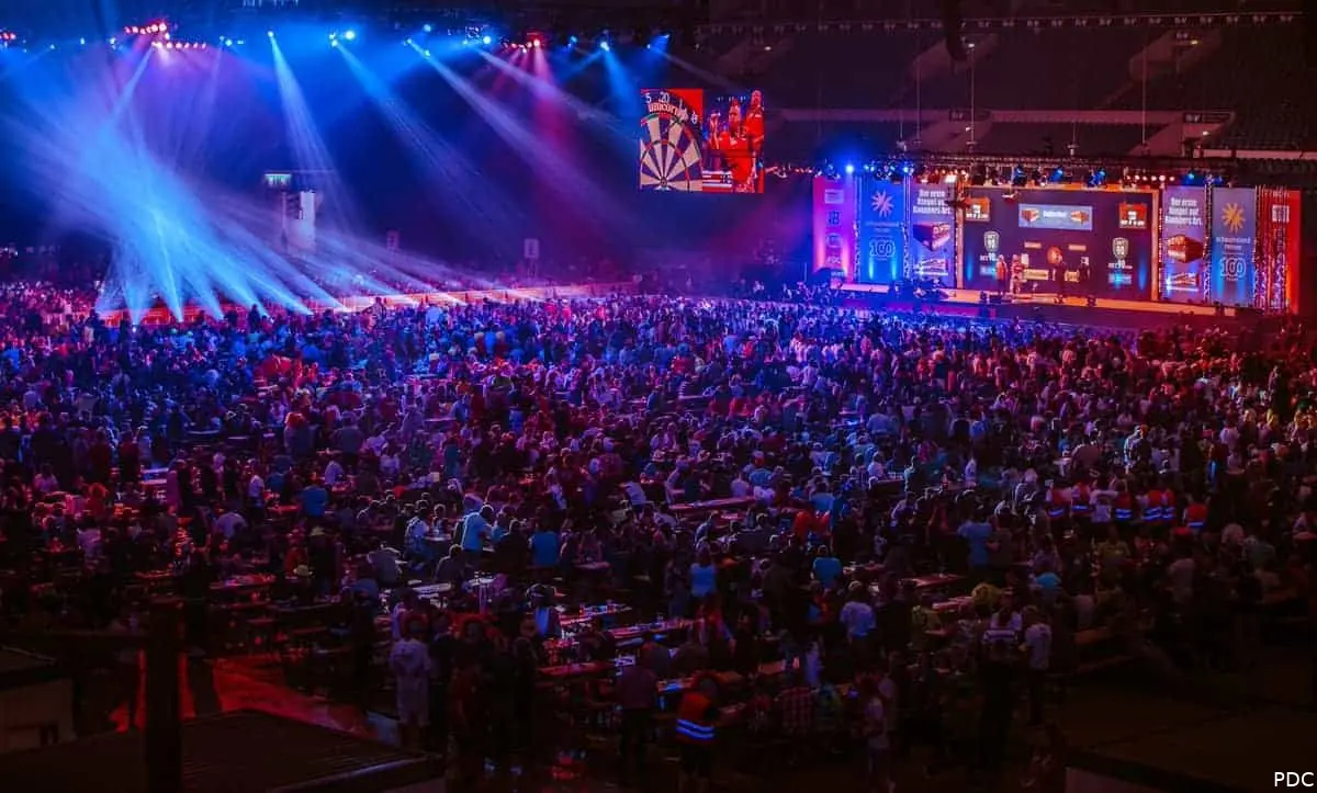 GDM crowd