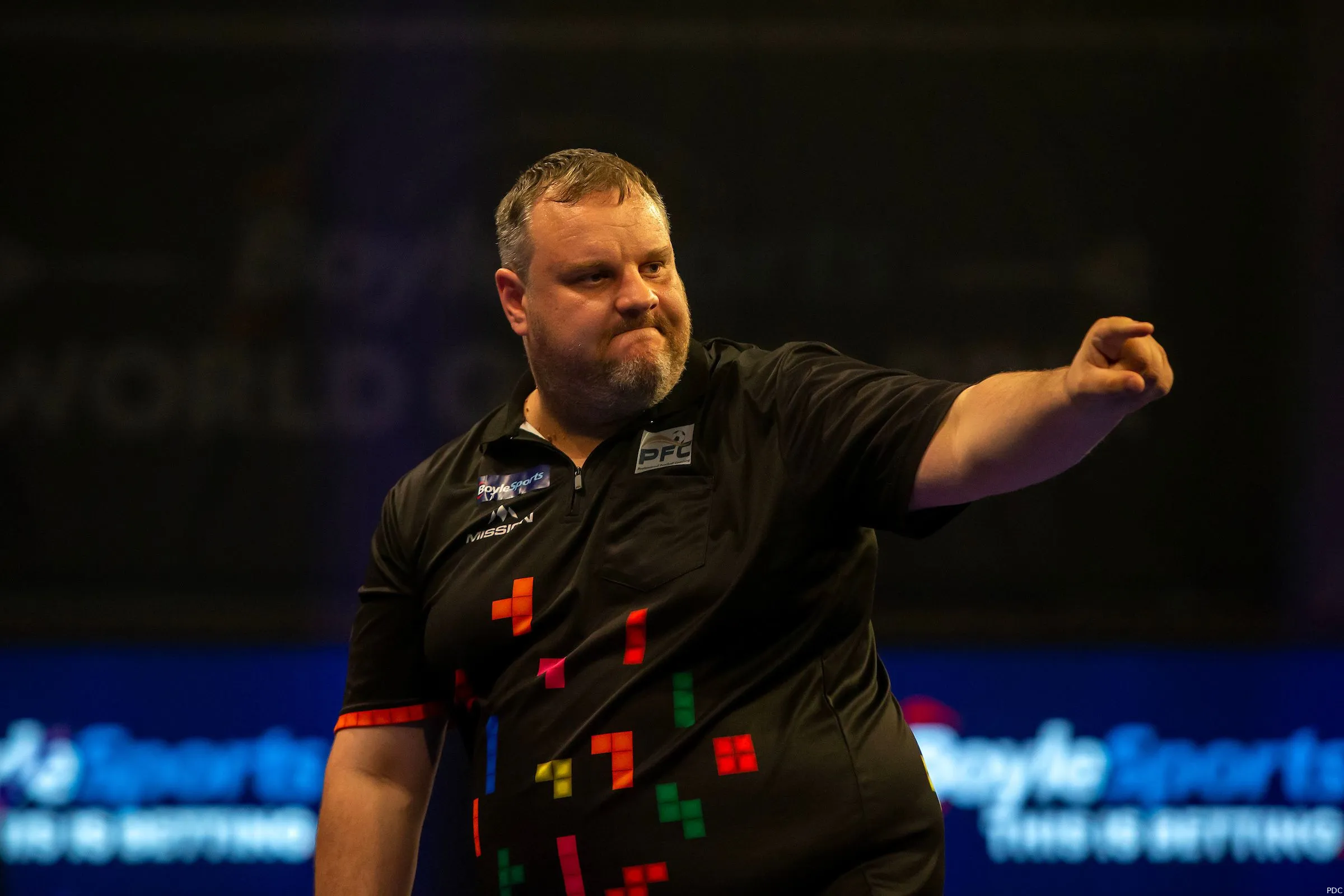 Relentless Ryan Joyce dumps out Rob Cross to reach World Grand Prix