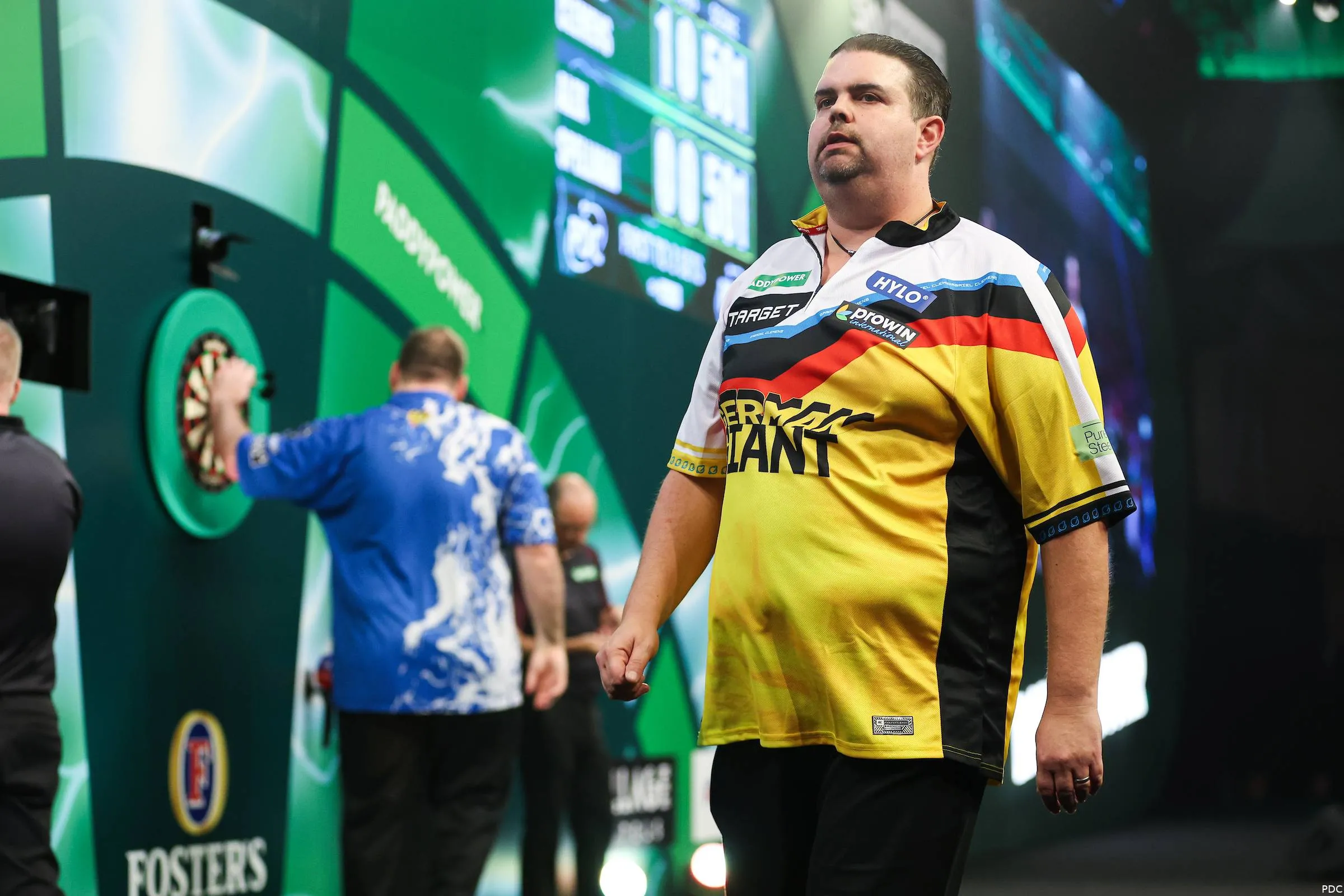 Gabriel Clemens kick-started his World Championship campaign with a dominant win over Alex Spellman