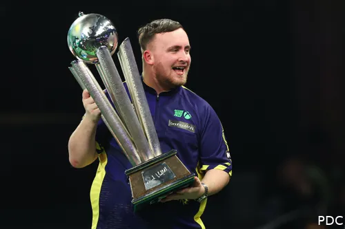 Luke Littler with his Sid Waddell Trophy