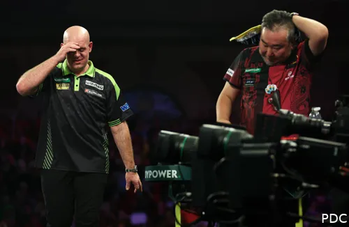 Michael van Gerwen has hand on hand against Mitsuhiko Tatsunami