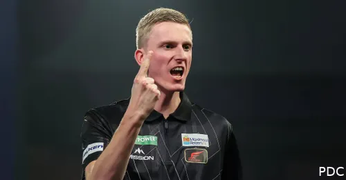 Wessel Nijman raises his finger