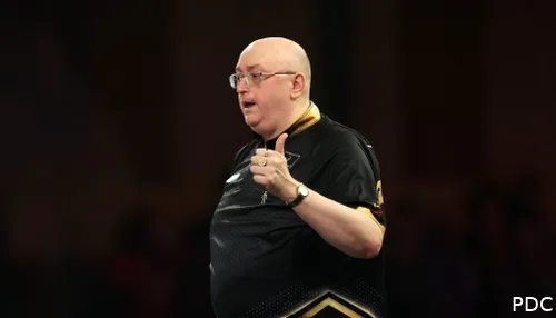Andrew Gilding darf jetzt gegen Nathan Aspinall antreten.