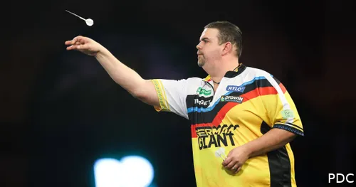 Kämpft nach starken Auftritten bei der Darts WM 2026 heute um die erste Major-Quali des neuen Jahres: Gabriel Clemens