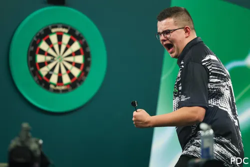 Gian van Veen auf der Bühne des Alexandra Palace