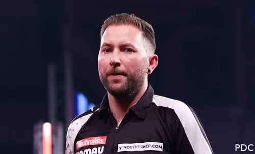 Danny Noppert blickt nach vorn.