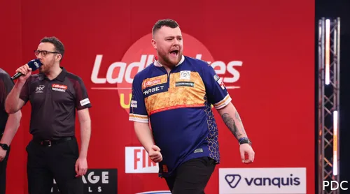 Josh Rock jubelt lautstark