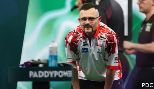 Damon Heta en Ryan Searle dolden met elkaar op sociale media