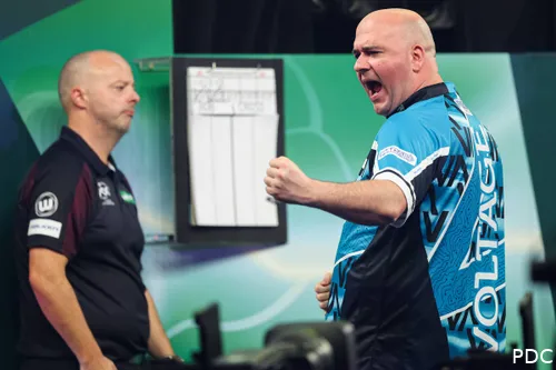 Rob Cross viert een legwinst