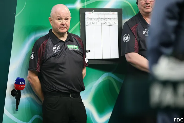 George Noble referees his final PDC match in the 2026 World Darts Championship final