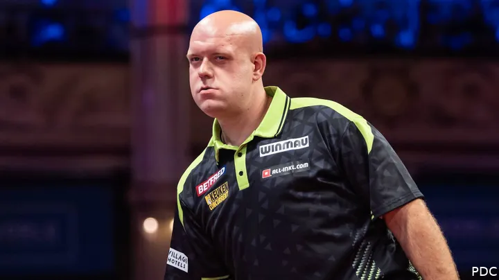 Van Gerwen wird einen Gang höher schalten müssen, wenn er Rock in der zweiten Runde schlagen will.