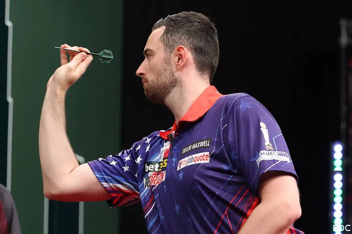 Luke Humphries in Aktion beim US Darts Masters