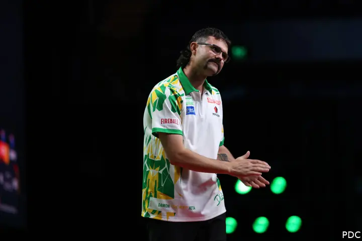 Damon Heta bei den Australian Darts Masters 2026