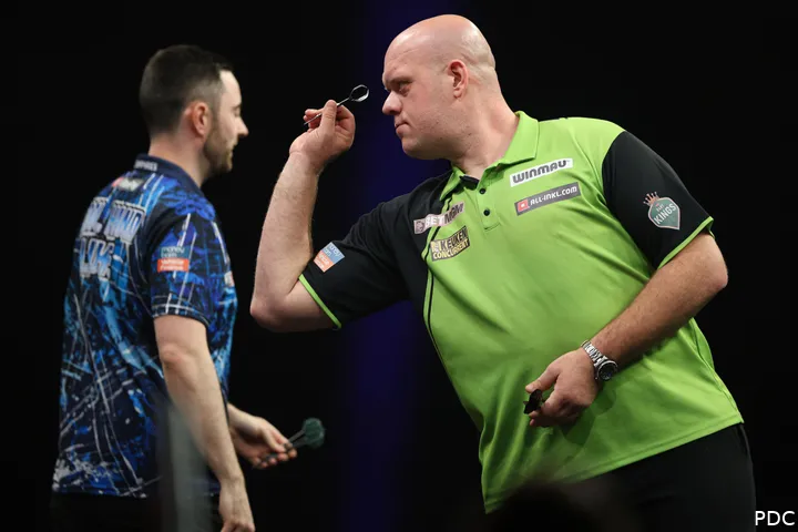Het lukte Michael van Gerwen niet om voor de tiende keer de finale te bereiken in de Premier League Darts
