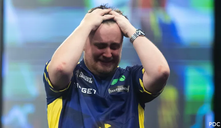Luke Littler werd zopas de jongste wereldkampioen darts ooit