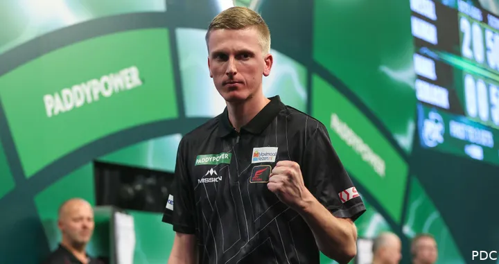 Wessel Nijman balt de vuist