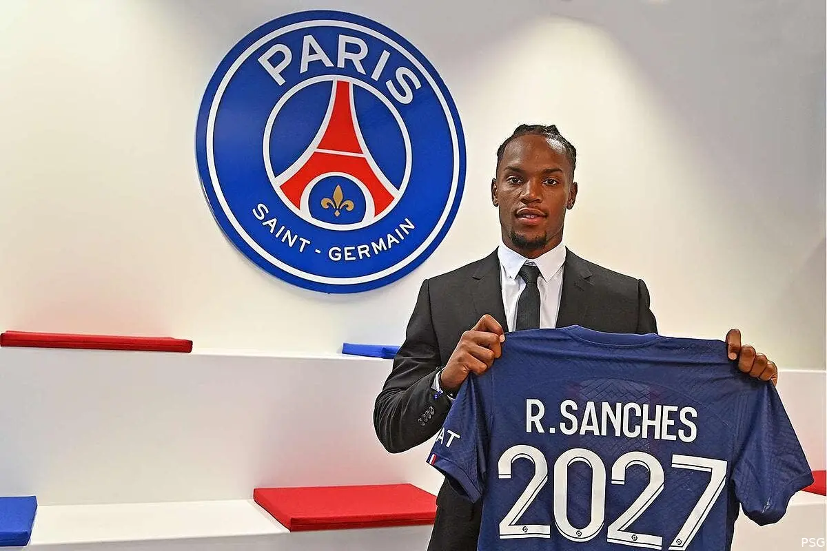 officiel renato sanches signe au psg renato 347173