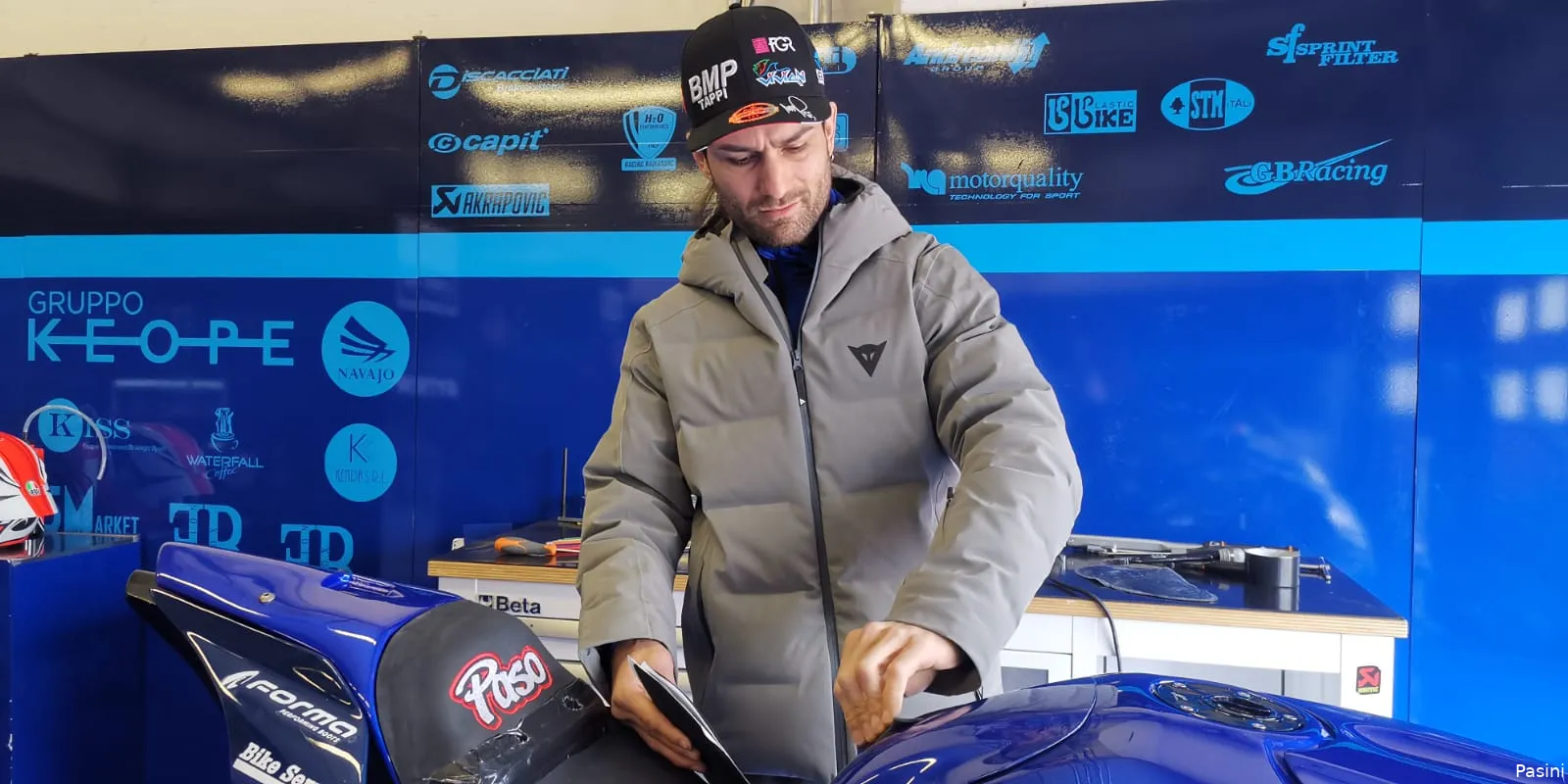 a1b302e4 25ee 4203 b9a8 81ddb750633f