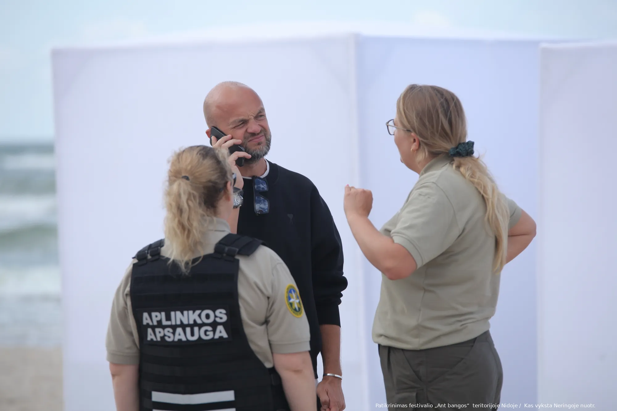 Patikrinimas festivalio „Ant bangos“  teritorijoje Nidoje /  Kas vyksta Neringoje nuotr.