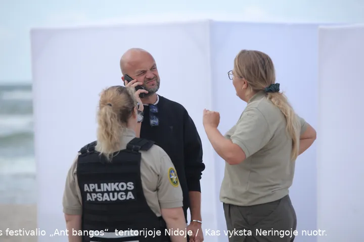 Patikrinimas festivalio „Ant bangos“  teritorijoje Nidoje /  Kas vyksta Neringoje nuotr.