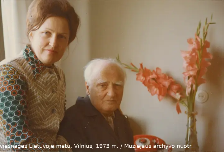 paulius galaune su dukra dalia galaunyte jos viesnag ss lietuvoje metu vilnius 1973