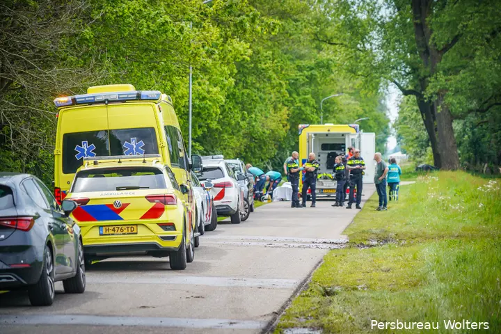 Legertruck op de kop Roswinkel