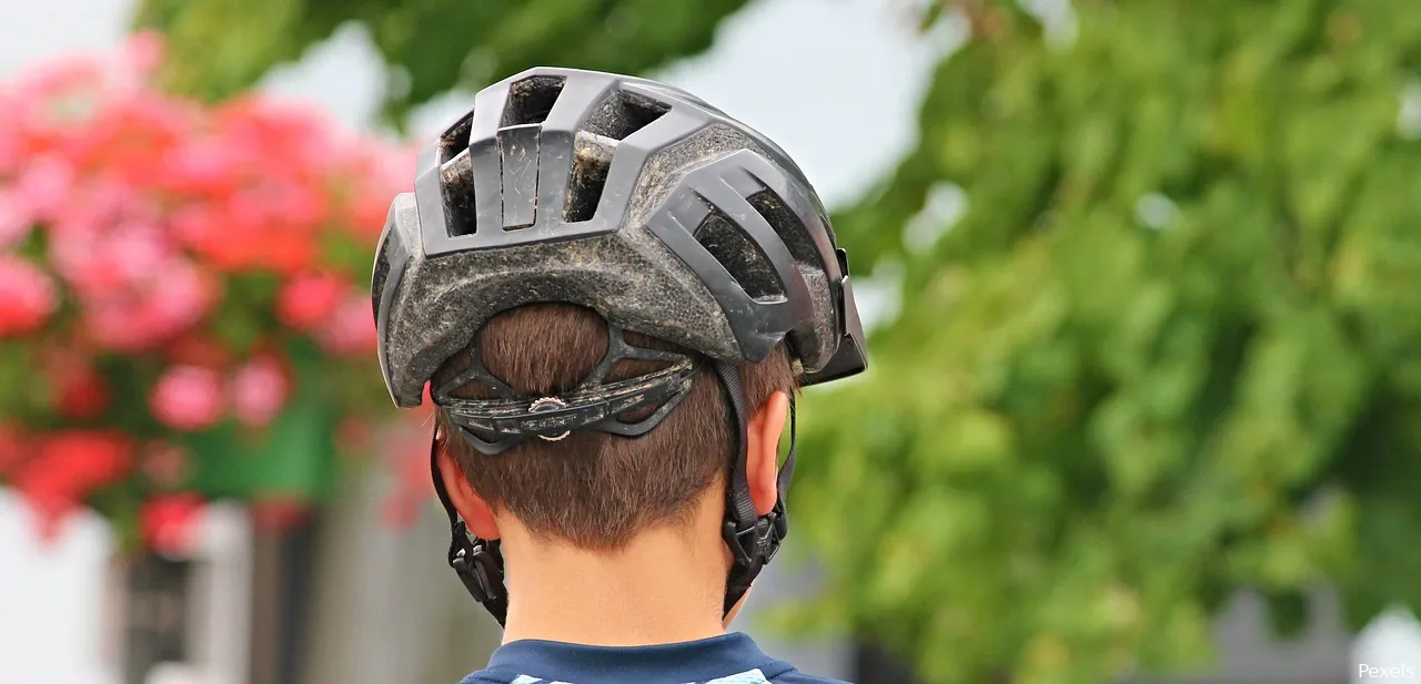 bicycle helmet g907325d8d 1280