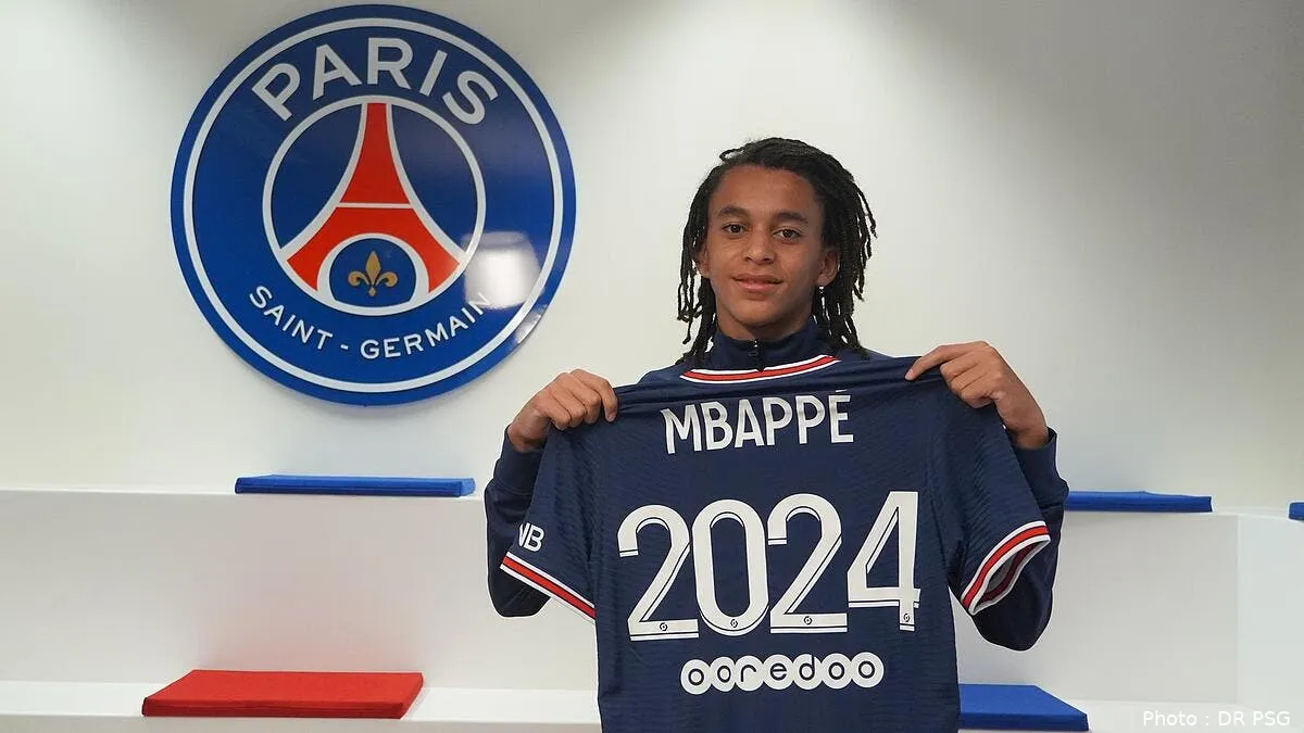 psg pas de pression le frere de mbappe signe a paris mbappe 317563