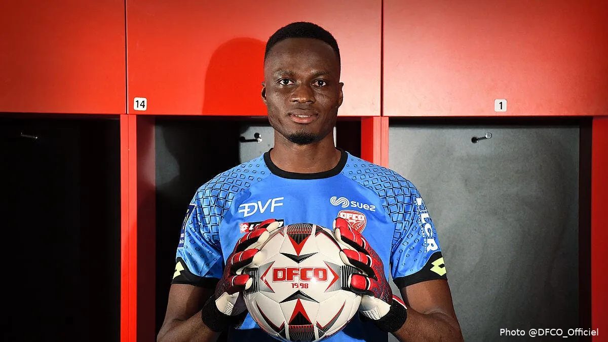 officiel dijon recrute le remplacant de gomis en l2 763497aa 503f 4d70 9651 7bef7dd49c25295695