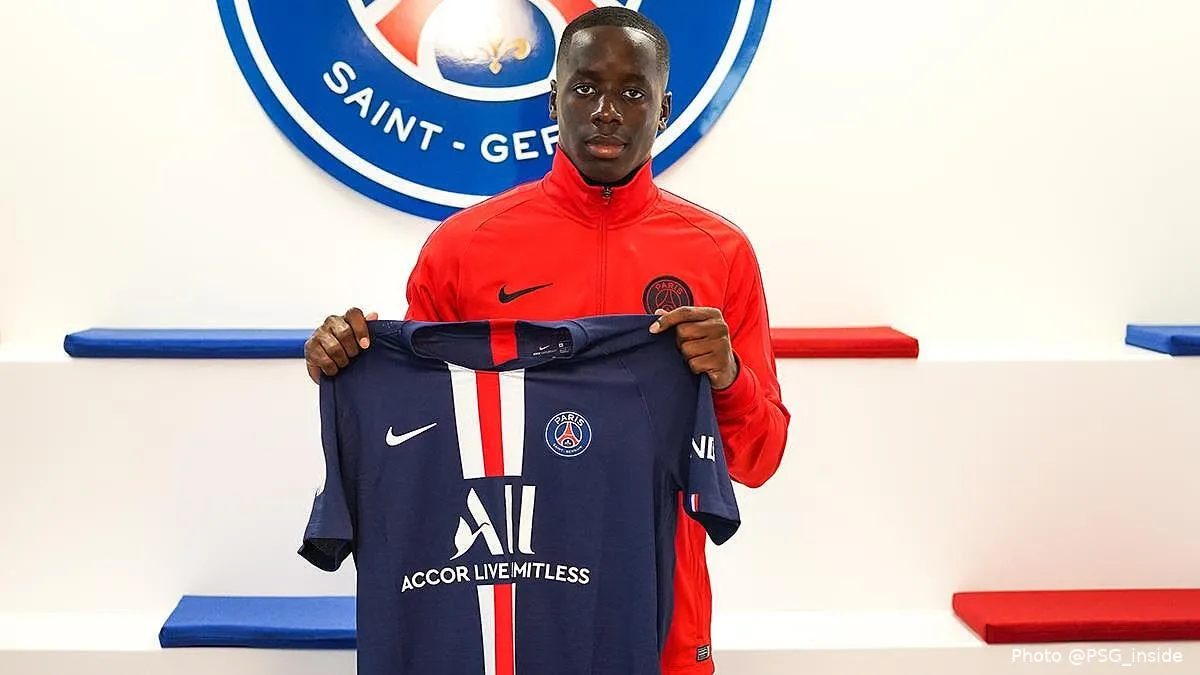 psg deux nouvelles signatures chez les pros a paris papier 1289941