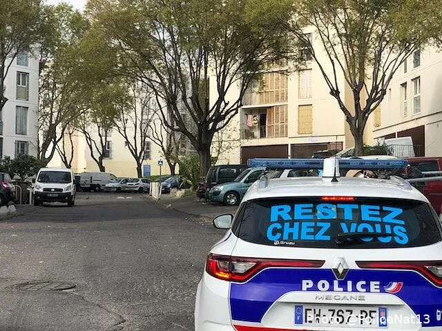 om le beau message de payet a la police et aux supporters payet281831