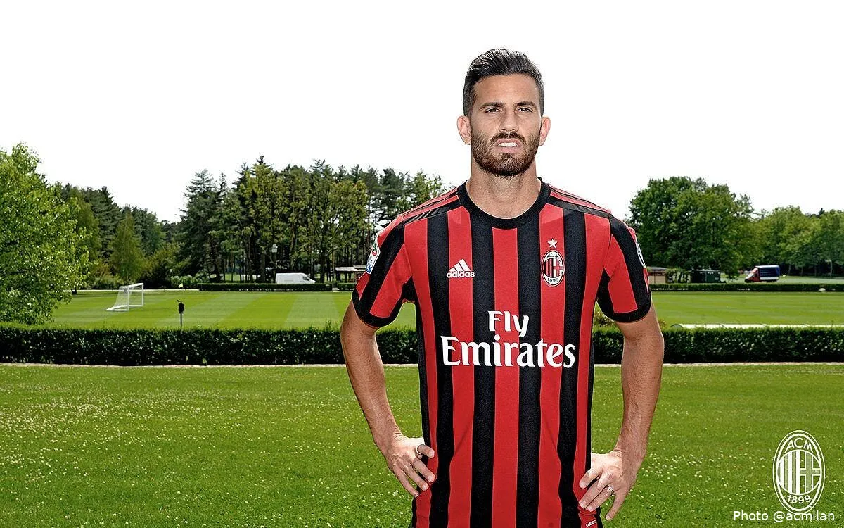 officiel mateo musacchio s engage en faveur du milan ac dbecrb xcaa4wtk181700