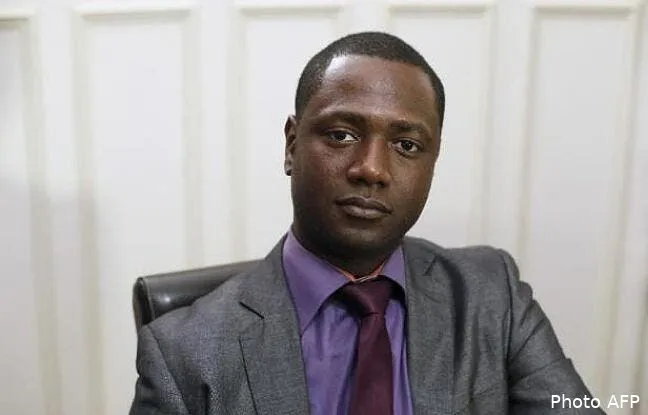 victime des fans racistes anglais il accepte l invitation du psg souleymane sylla133162