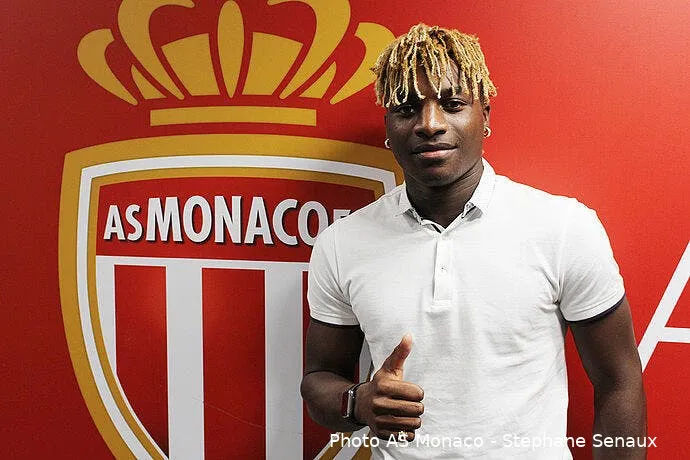 officiel saint maximin passe de l asse a monaco et arrive a hanovre 68506117141