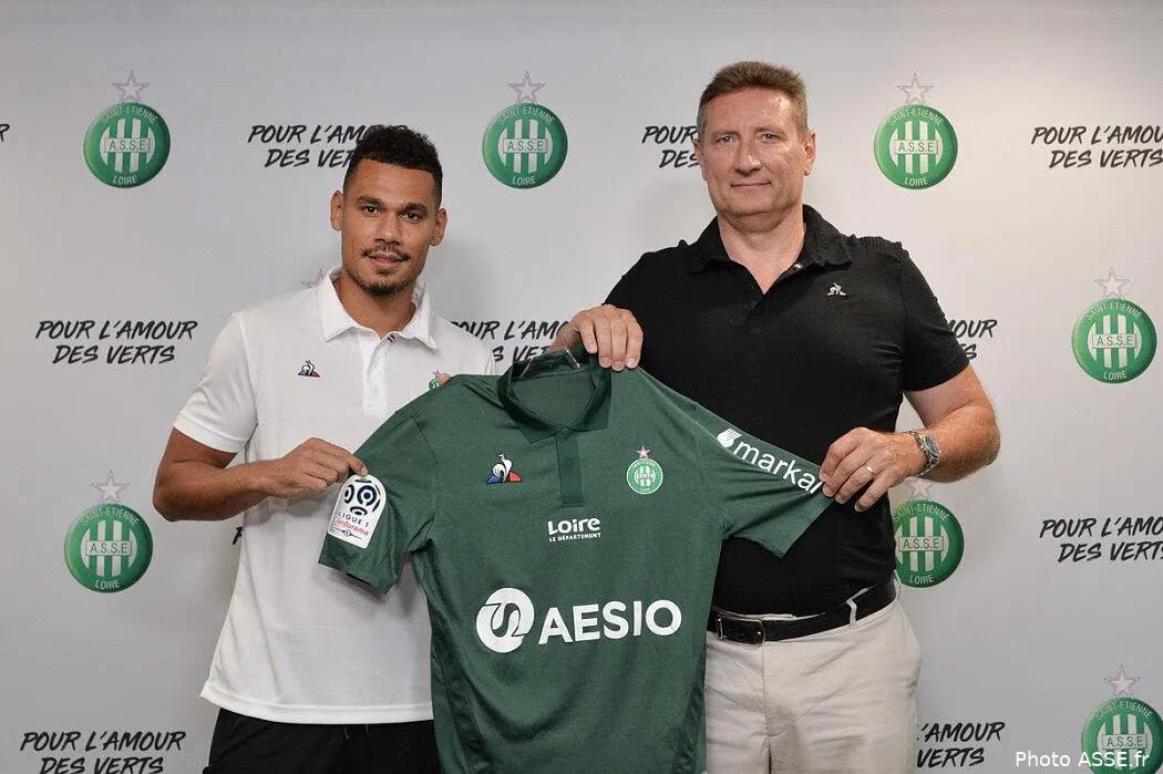 officiel kolodziejczak est un joueur de l asse ecafa4debac421a719c6ae634f66a72519abc379226359