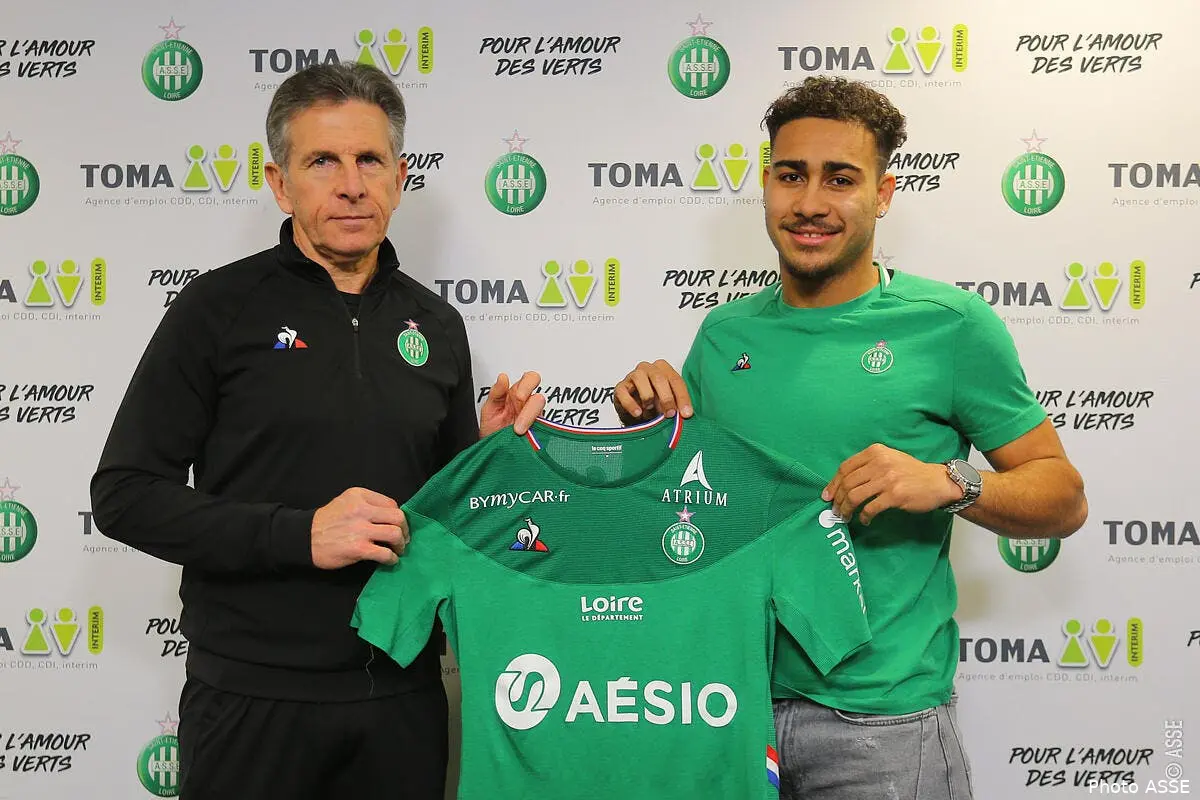 asse yvann macon signe a saint etienne macon277035