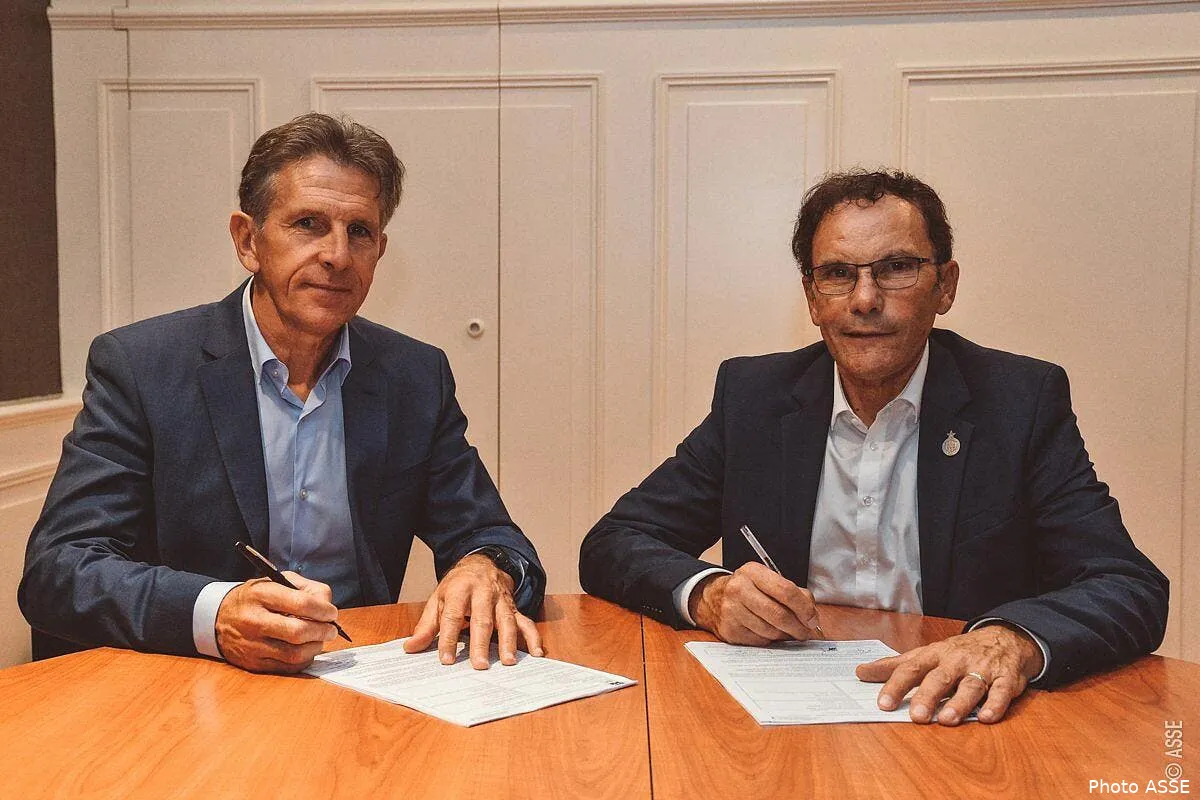 asse puel decroche un gros salaire c est toujours moins qu a l ol puel 11266421