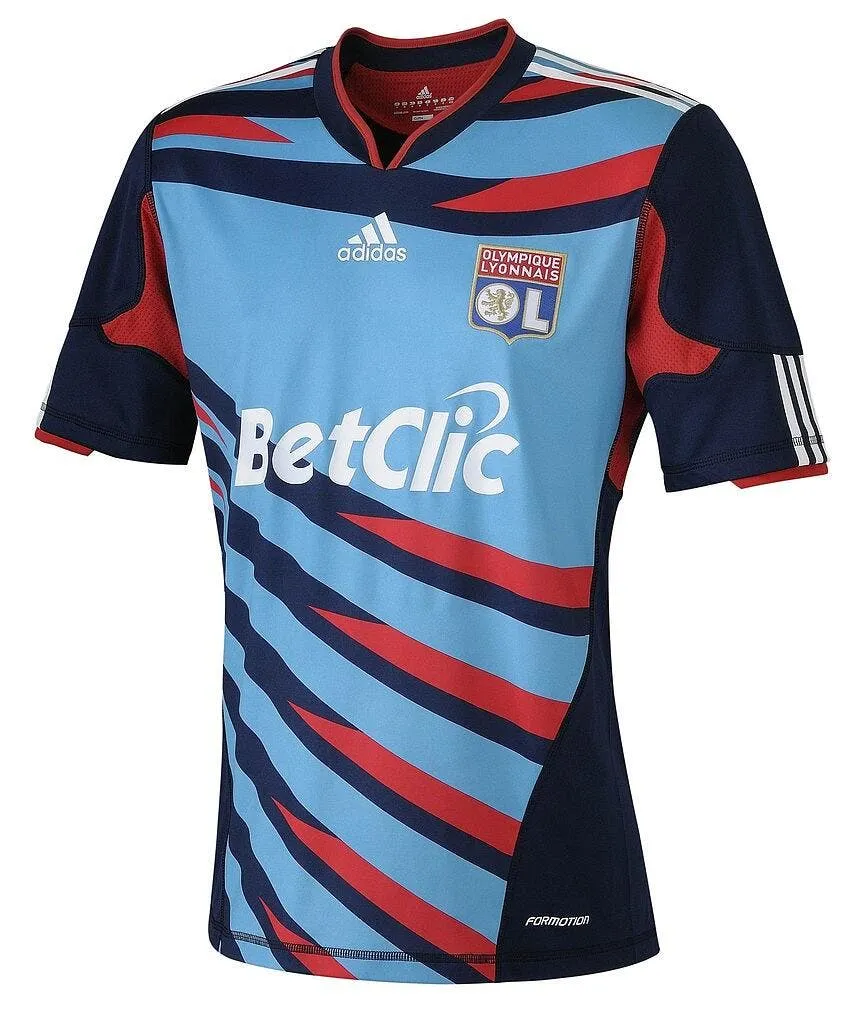 l ol devoile un improbable maillot europeen 57020 9086