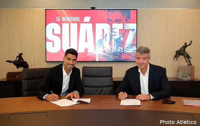 officiel luis suarez rejoint l atletico madrid suarez 13295059