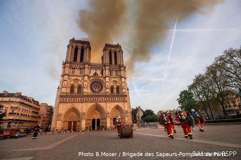 lfp le foot francais va aider a la reconstruction de notre dame de paris 12250657